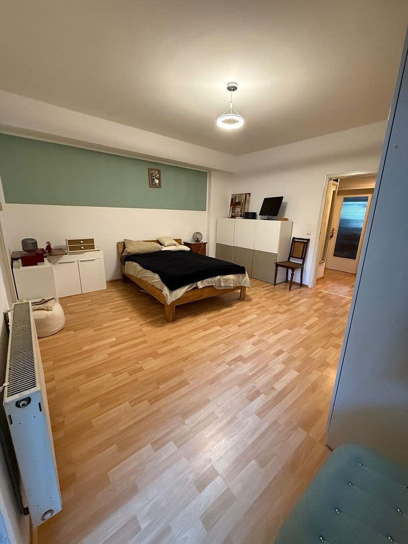 Prenájom bytu 2-izbový 73 m², Kurfürstenstr. 12-14, Köln, Severné Porýnie - Westfálsko Prenájom bytu 2-izbový 73 m², Kurfürstenstr. 12-14, Köln, Severné Porýnie - Westfálsko