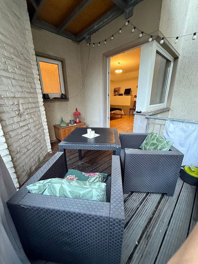 Prenájom bytu 2-izbový 73 m², Kurfürstenstr. 12-14, Köln, Severné Porýnie - Westfálsko Prenájom bytu 2-izbový 73 m², Kurfürstenstr. 12-14, Köln, Severné Porýnie - Westfálsko