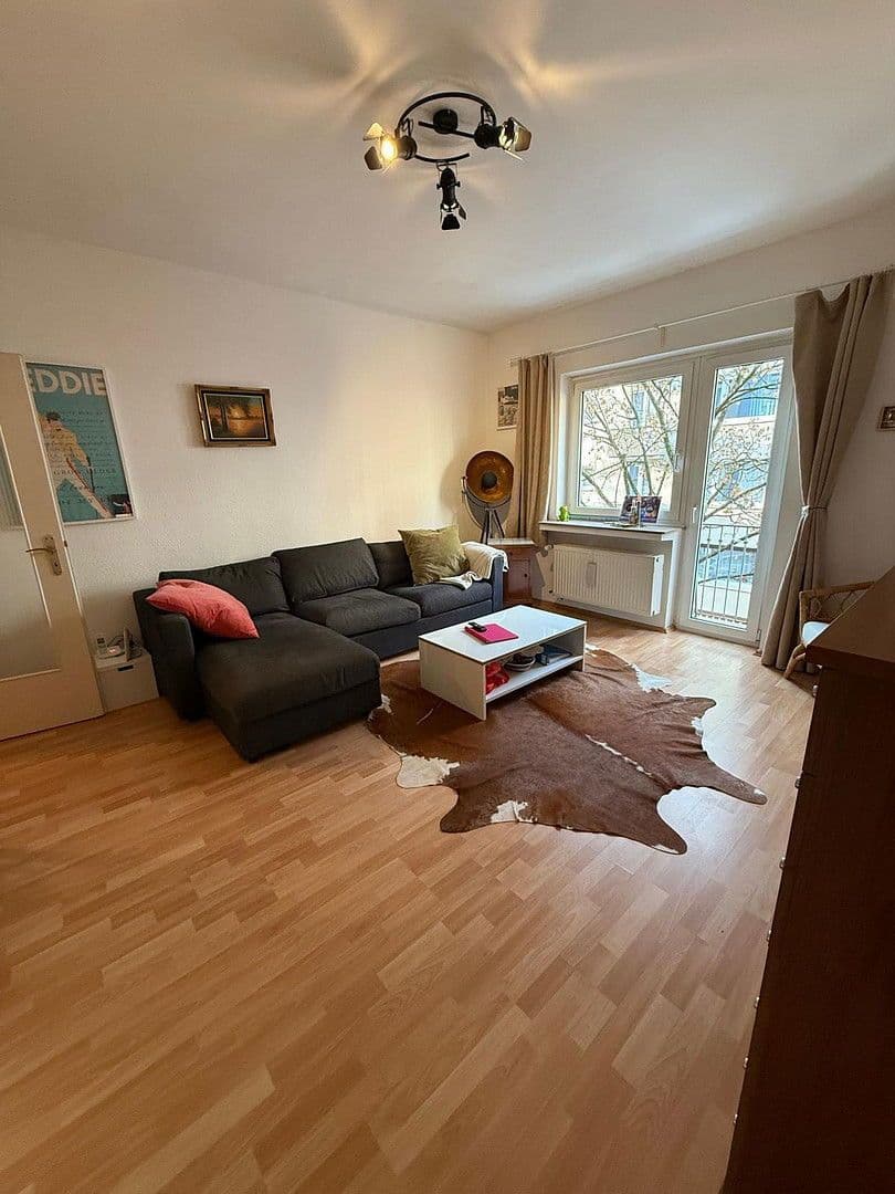 Prenájom bytu 2-izbový 73 m², Kurfürstenstr. 12-14, Köln, Severné Porýnie - Westfálsko Prenájom bytu 2-izbový 73 m², Kurfürstenstr. 12-14, Köln, Severné Porýnie - Westfálsko