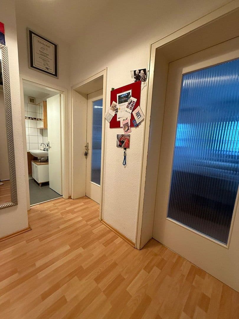 Prenájom bytu 2-izbový 73 m², Kurfürstenstr. 12-14, Köln, Severné Porýnie - Westfálsko Prenájom bytu 2-izbový 73 m², Kurfürstenstr. 12-14, Köln, Severné Porýnie - Westfálsko