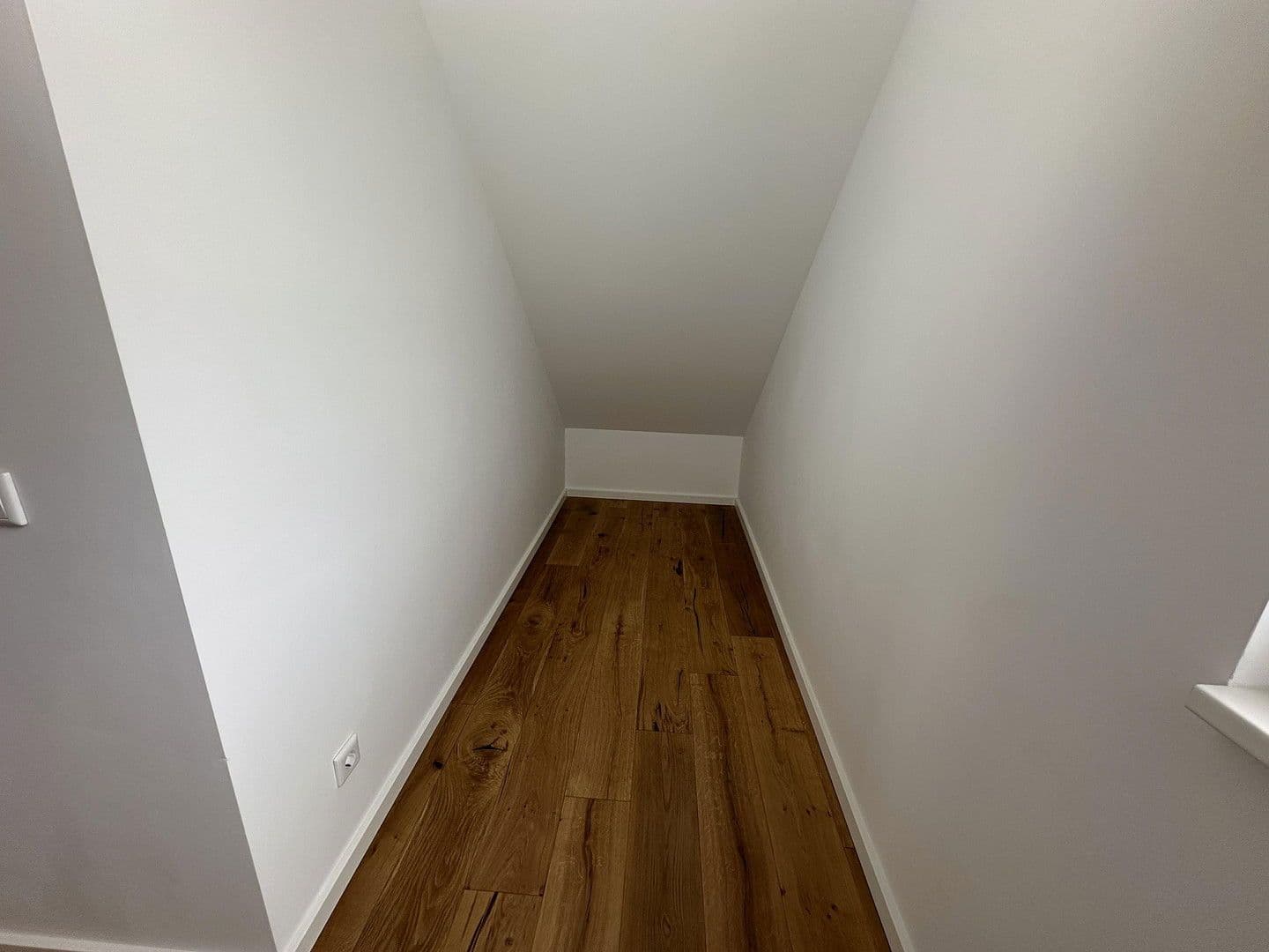 Prenájom bytu 3-izbový 78 m², Darmstadt, Hesensko Prenájom bytu 3-izbový 78 m², Darmstadt, Hesensko