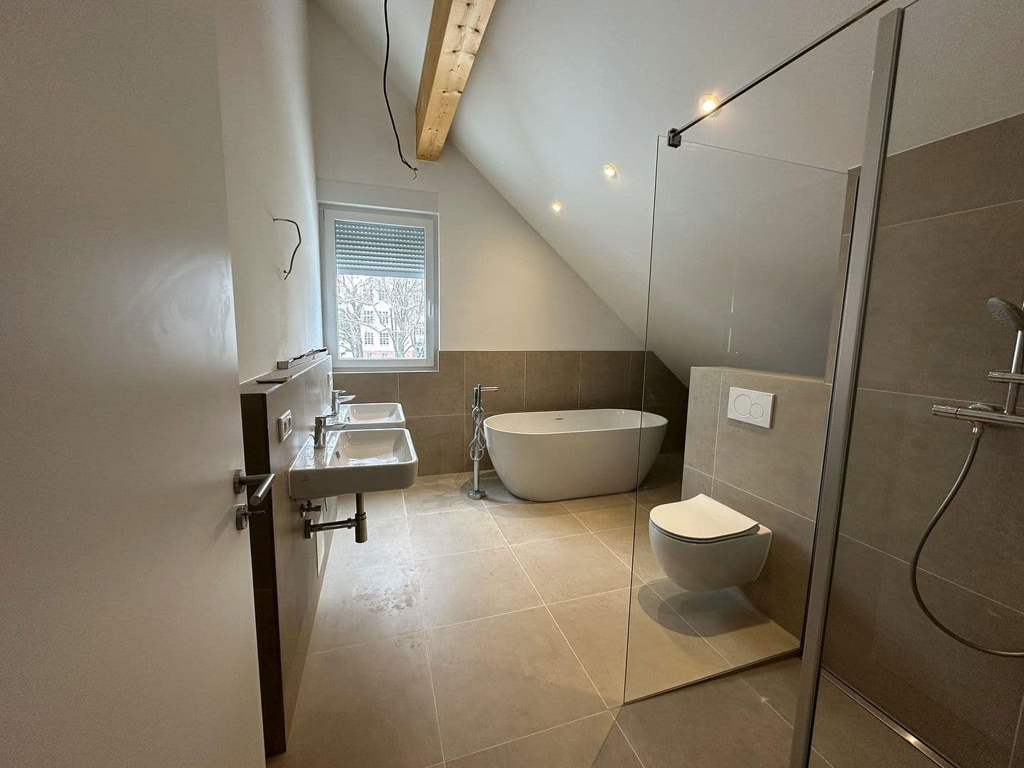 Prenájom bytu 3-izbový 78 m², Darmstadt, Hesensko Prenájom bytu 3-izbový 78 m², Darmstadt, Hesensko