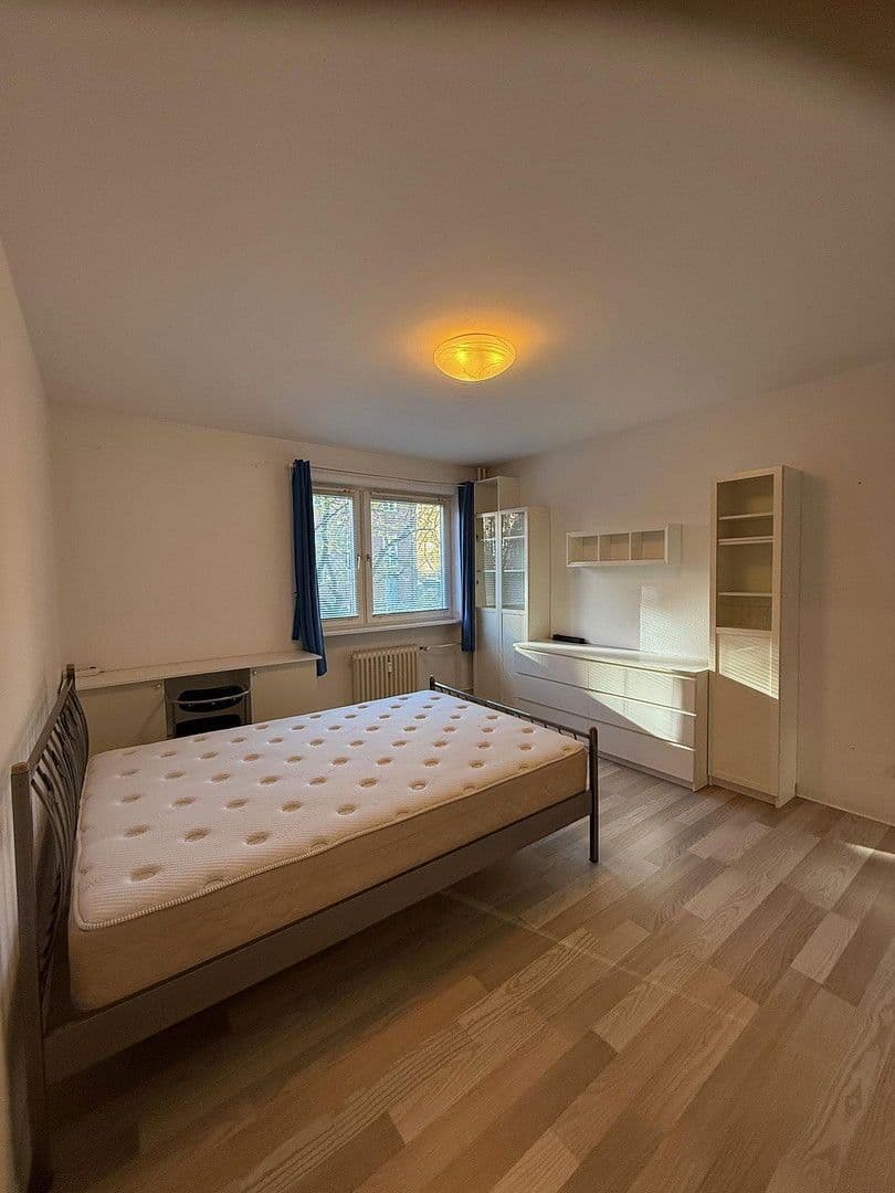 Prenájom bytu 2-izbový 69 m², Berlin, Berlín Prenájom bytu 2-izbový 69 m², Berlin, Berlín