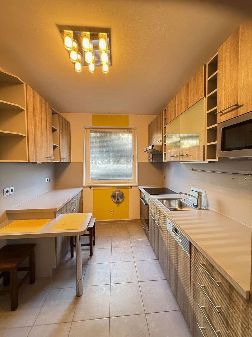 Prenájom bytu 2-izbový 69 m², Berlin, Berlín Prenájom bytu 2-izbový 69 m², Berlin, Berlín