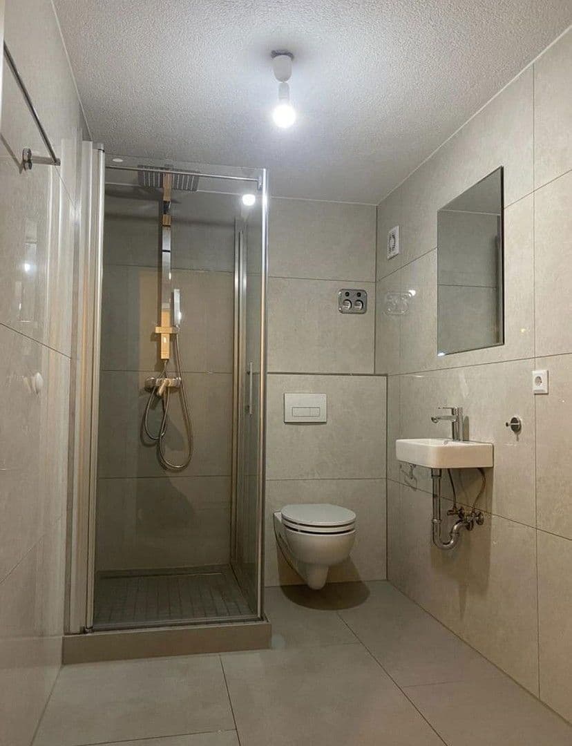 Prenájom bytu 2-izbový 50 m², Pforzheim, Bádensko-Wurttembersko Prenájom bytu 2-izbový 50 m², Pforzheim, Bádensko-Wurttembersko