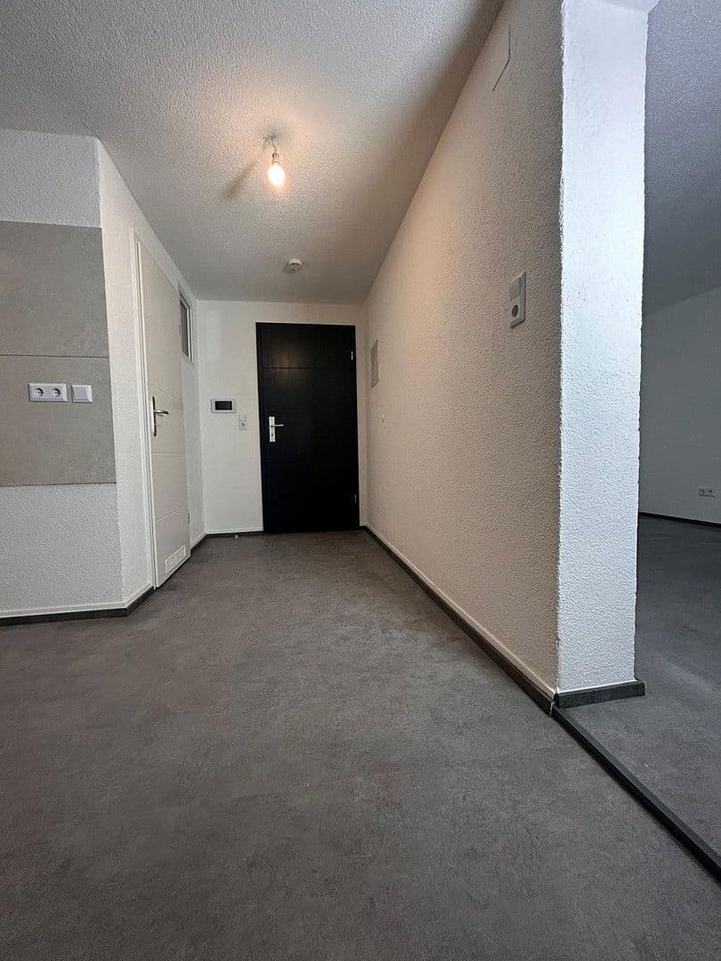 Prenájom bytu 2-izbový 50 m², Pforzheim, Bádensko-Wurttembersko Prenájom bytu 2-izbový 50 m², Pforzheim, Bádensko-Wurttembersko