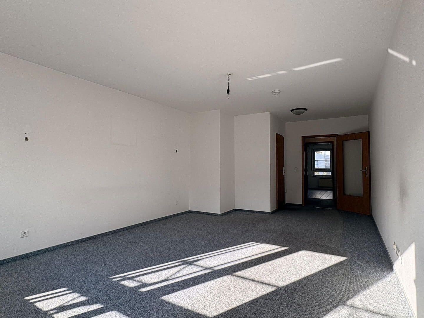 Predaj bytu 3-izbový 87 m², Frankfurt am Main, Hesensko Predaj bytu 3-izbový 87 m², Frankfurt am Main, Hesensko