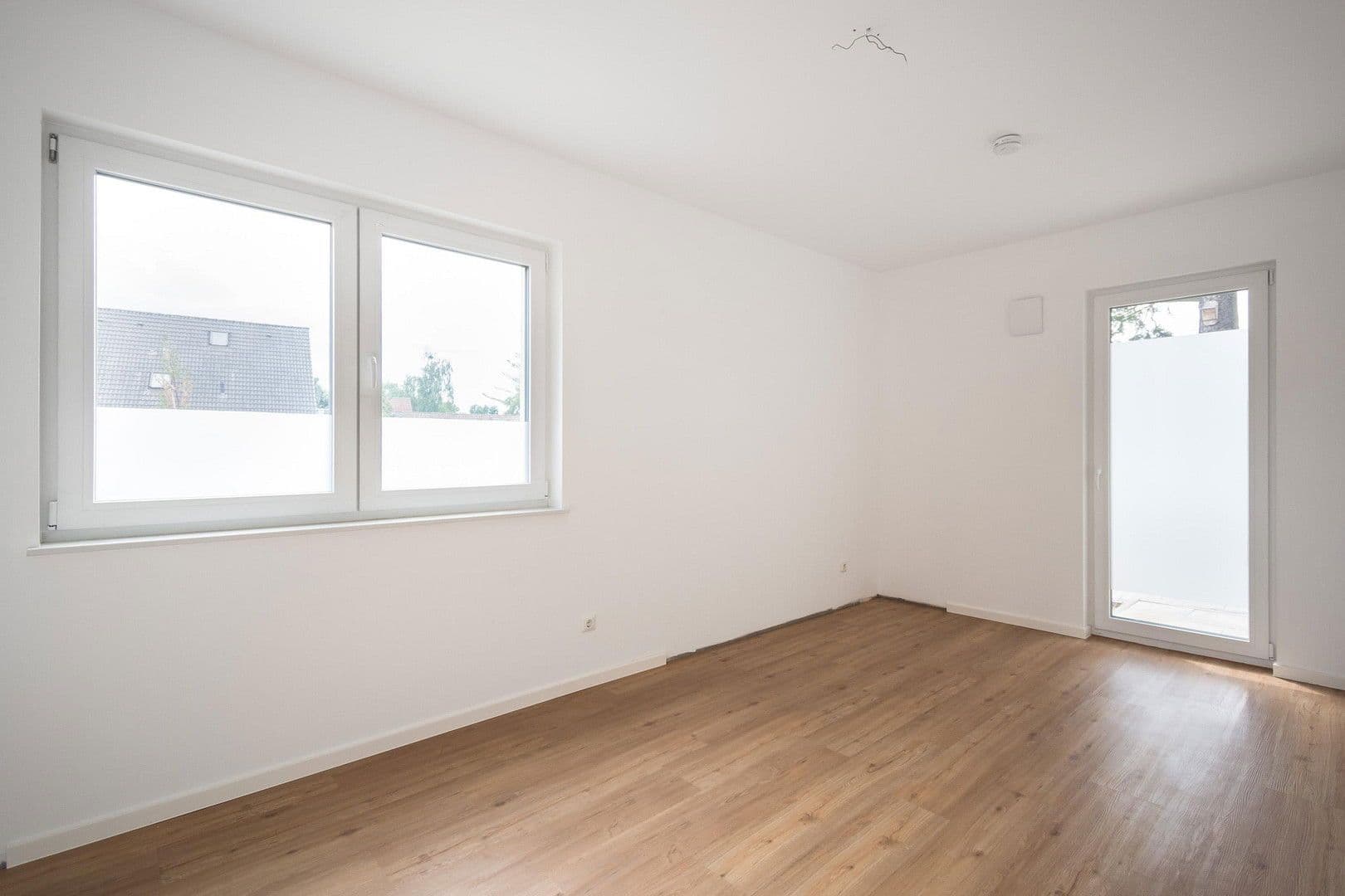 Prenájom bytu 3-izbový 91 m², Karl-Marx-Straße 8, Hohen Neuendorf, Brandenbursko Prenájom bytu 3-izbový 91 m², Karl-Marx-Straße 8, Hohen Neuendorf, Brandenbursko