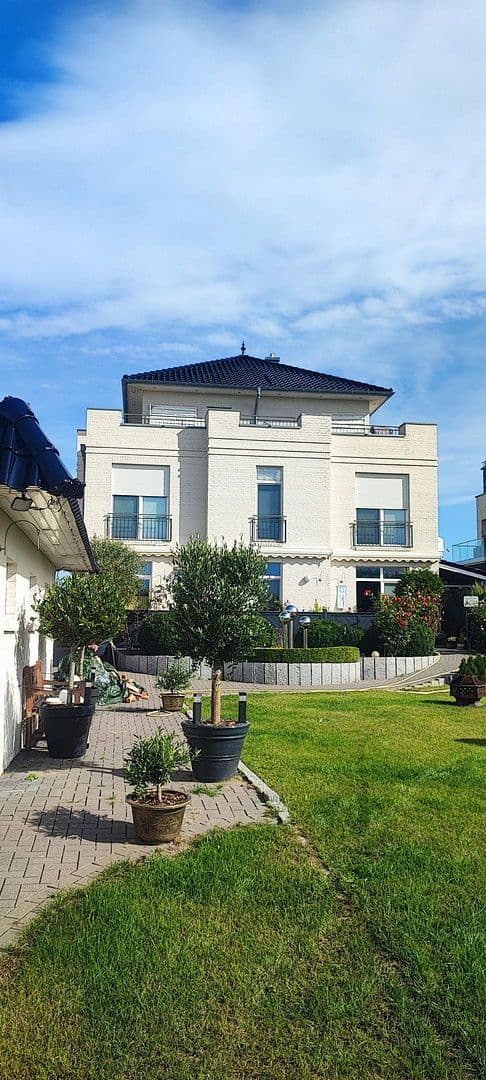 Predaj domu 340 m², pozemek 1.040 m², Schönberg (Holstein), Šlezvicko-Holštajnsko Predaj domu 340 m², pozemek 1.040 m², Schönberg (Holstein), Šlezvicko-Holštajnsko