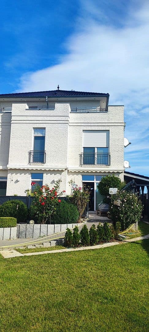 Predaj domu 340 m², pozemek 1.040 m², Schönberg (Holstein), Šlezvicko-Holštajnsko Predaj domu 340 m², pozemek 1.040 m², Schönberg (Holstein), Šlezvicko-Holštajnsko