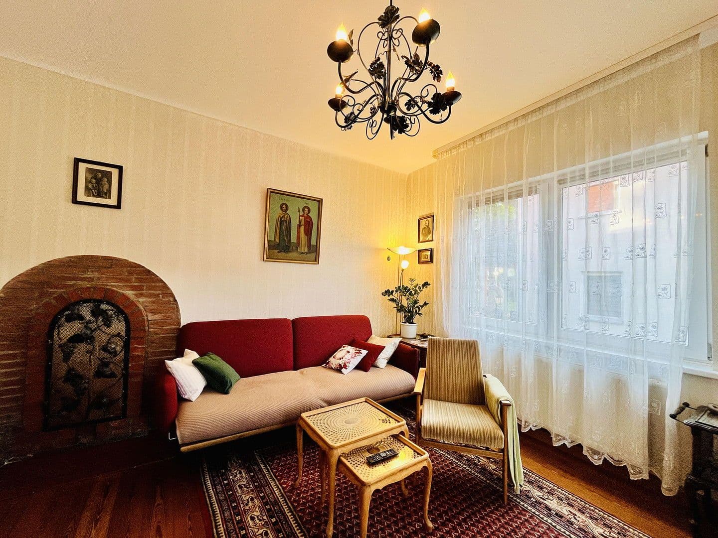 Predaj domu 146 m², pozemek 1.550 m², Neuenbürg, Bádensko-Wurttembersko Predaj domu 146 m², pozemek 1.550 m², Neuenbürg, Bádensko-Wurttembersko