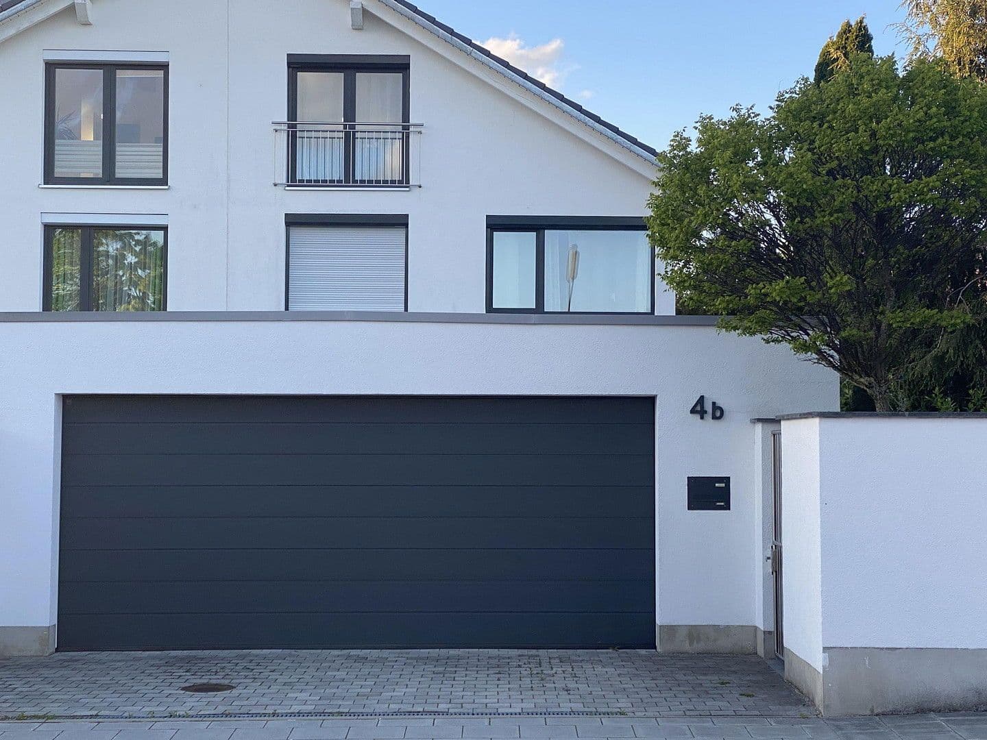 Predaj domu 191 m², pozemek 316 m², Bahnhofstraße 4b, Planegg, Bavorsko Predaj domu 191 m², pozemek 316 m², Bahnhofstraße 4b, Planegg, Bavorsko