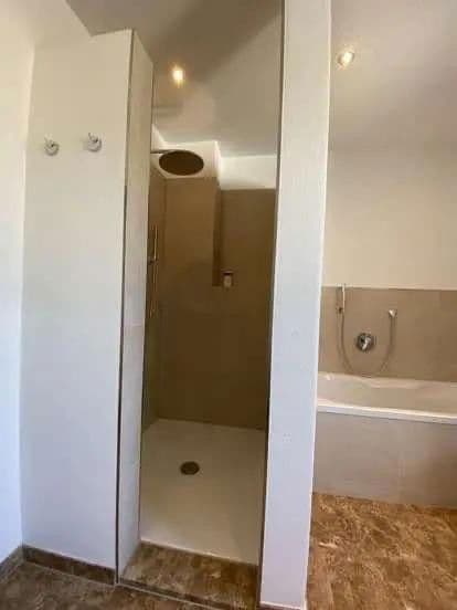 Predaj domu 191 m², pozemek 316 m², Bahnhofstraße 4b, Planegg, Bavorsko Predaj domu 191 m², pozemek 316 m², Bahnhofstraße 4b, Planegg, Bavorsko