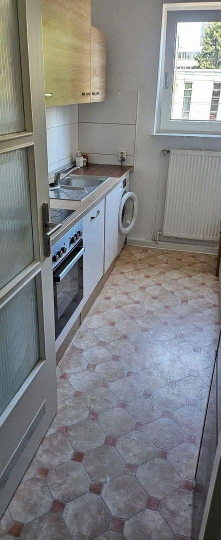 Prenájom bytu 13 m², Eckenheimer Landstraße 361, Frankfurt, Hesensko Prenájom bytu 13 m², Eckenheimer Landstraße 361, Frankfurt, Hesensko