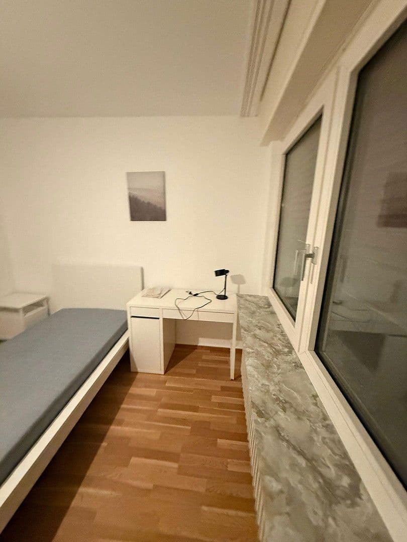 Prenájom bytu 13 m², Eckenheimer Landstraße 361, Frankfurt, Hesensko Prenájom bytu 13 m², Eckenheimer Landstraße 361, Frankfurt, Hesensko