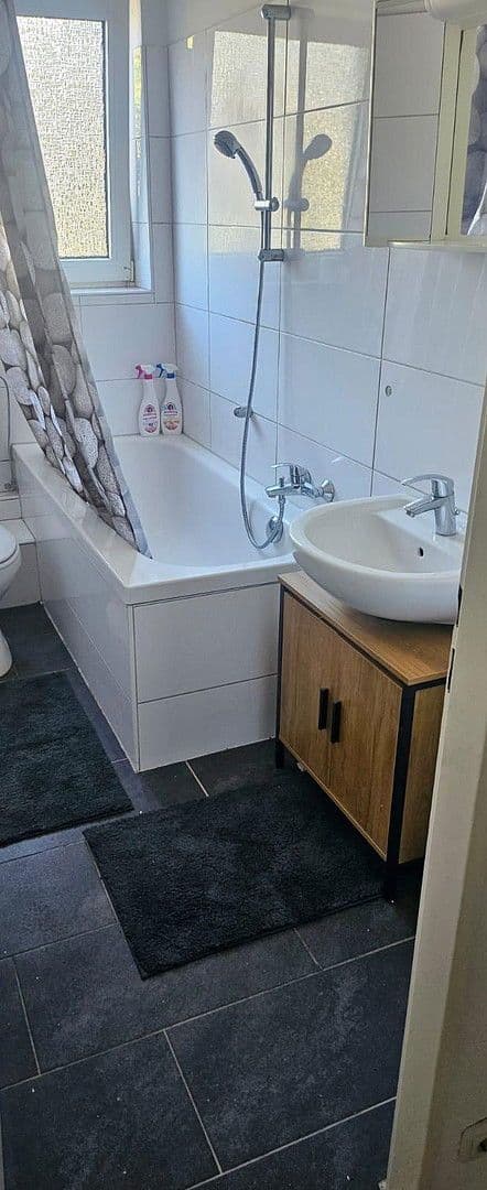 Prenájom bytu 13 m², Eckenheimer Landstraße 361, Frankfurt, Hesensko Prenájom bytu 13 m², Eckenheimer Landstraße 361, Frankfurt, Hesensko