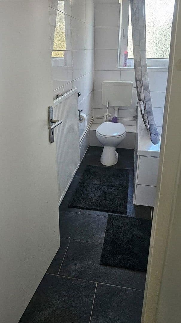 Prenájom bytu 13 m², Eckenheimer Landstraße 361, Frankfurt, Hesensko Prenájom bytu 13 m², Eckenheimer Landstraße 361, Frankfurt, Hesensko