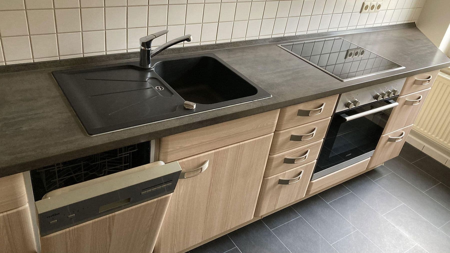 Prenájom bytu 2-izbový 65 m², Leipzig, Sasko Prenájom bytu 2-izbový 65 m², Leipzig, Sasko