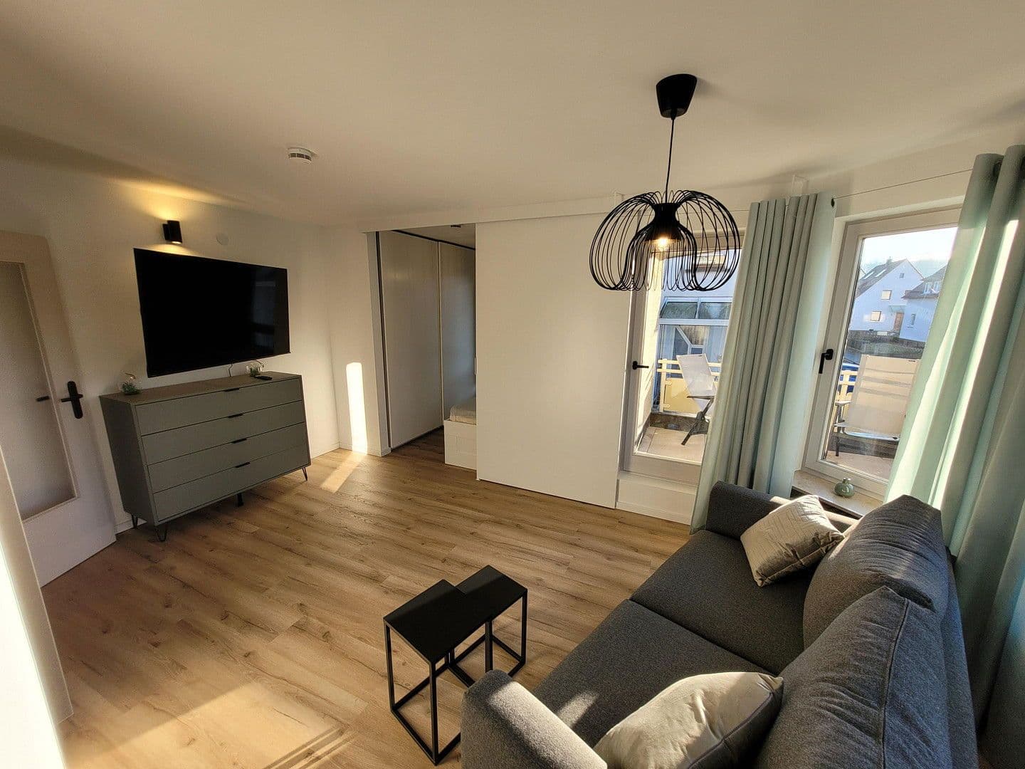 Prenájom bytu 1-izbový 38 m², Reutlingen, Bádensko-Wurttembersko Prenájom bytu 1-izbový 38 m², Reutlingen, Bádensko-Wurttembersko