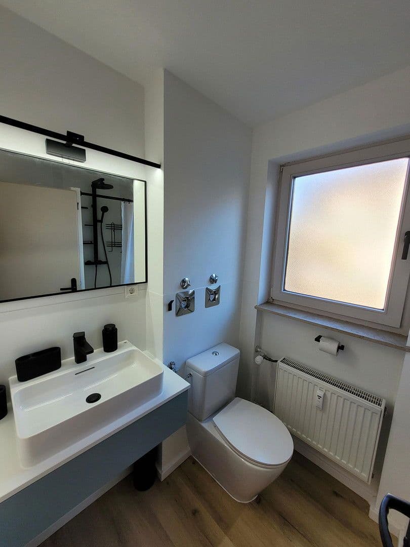 Prenájom bytu 1-izbový 38 m², Reutlingen, Bádensko-Wurttembersko Prenájom bytu 1-izbový 38 m², Reutlingen, Bádensko-Wurttembersko