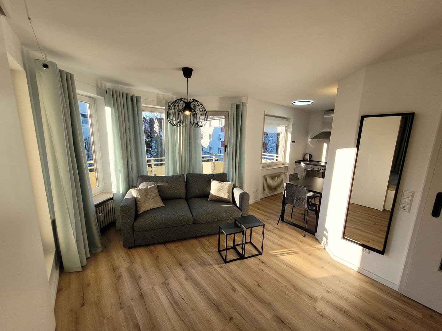 Prenájom bytu 1-izbový 38 m², Reutlingen, Bádensko-Wurttembersko Prenájom bytu 1-izbový 38 m², Reutlingen, Bádensko-Wurttembersko