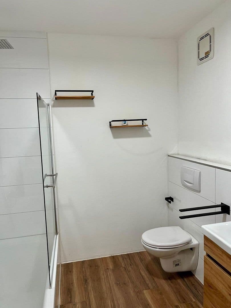 Prenájom bytu 2-izbový 54 m², An der Brunnenwiese 8, Nittendorf, Bavorsko Prenájom bytu 2-izbový 54 m², An der Brunnenwiese 8, Nittendorf, Bavorsko