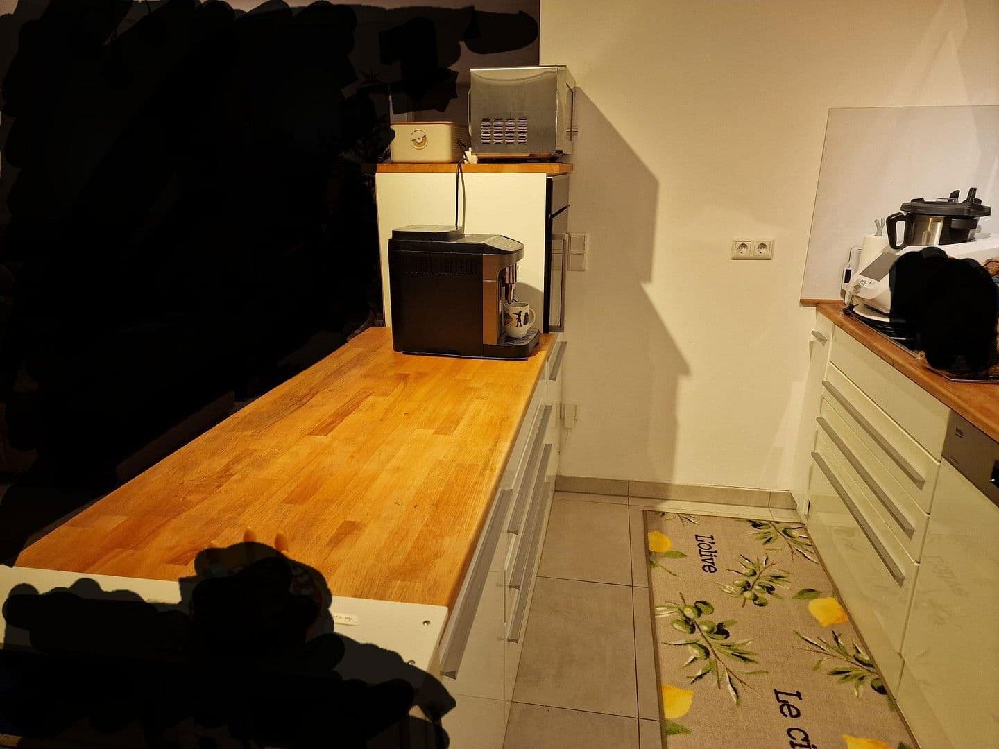 Prenájom bytu 3-izbový 104 m², Mannheim, Bádensko-Wurttembersko Prenájom bytu 3-izbový 104 m², Mannheim, Bádensko-Wurttembersko