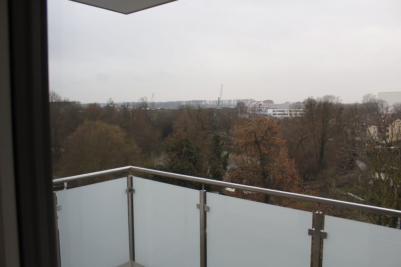 Prenájom bytu 3-izbový 104 m², Mannheim, Bádensko-Wurttembersko Prenájom bytu 3-izbový 104 m², Mannheim, Bádensko-Wurttembersko