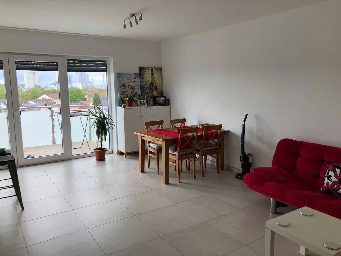 Prenájom bytu 3-izbový 104 m², Mannheim, Bádensko-Wurttembersko Prenájom bytu 3-izbový 104 m², Mannheim, Bádensko-Wurttembersko