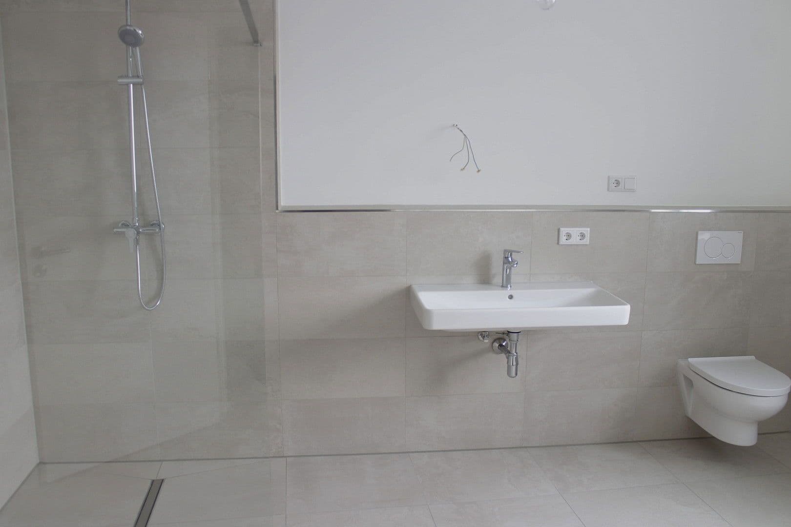 Prenájom bytu 3-izbový 104 m², Mannheim, Bádensko-Wurttembersko Prenájom bytu 3-izbový 104 m², Mannheim, Bádensko-Wurttembersko