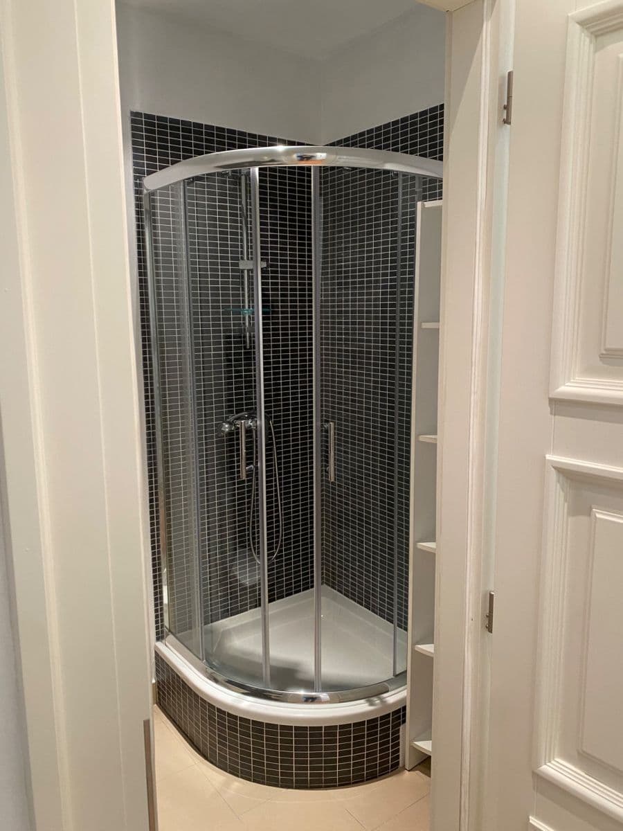 Prenájom nebytového priestoru 60 m², Na Bělidle, Praha, Praha Prenájom nebytového priestoru 60 m², Na Bělidle, Praha, Praha