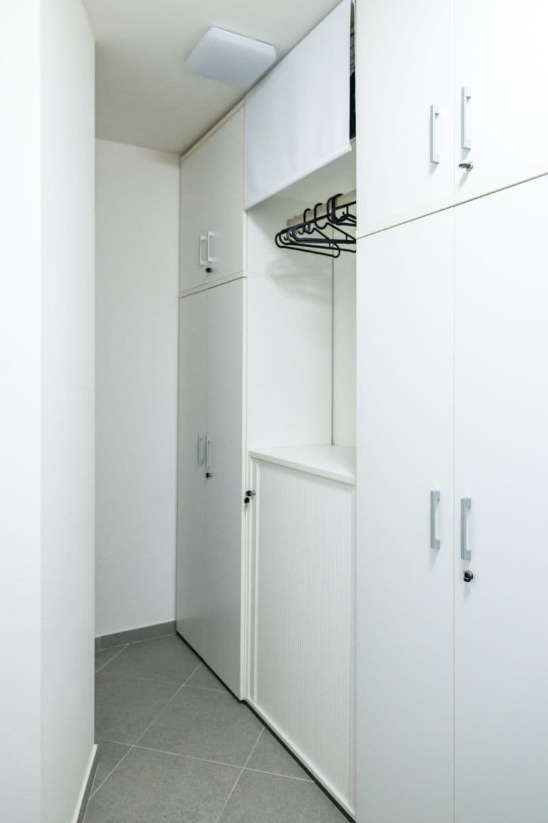 Prenájom bytu 1-izbový 47 m², Baarové, Praha, Praha Prenájom bytu 1-izbový 47 m², Baarové, Praha, Praha