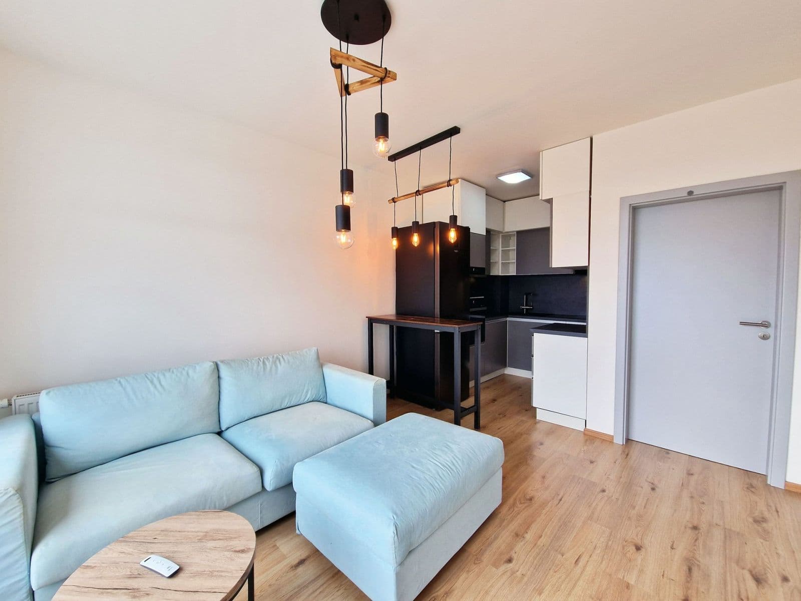 Prenájom bytu 2-izbový 40 m², Velvarská, Horoměřice, Středočeský kraj Prenájom bytu 2-izbový 40 m², Velvarská, Horoměřice, Středočeský kraj