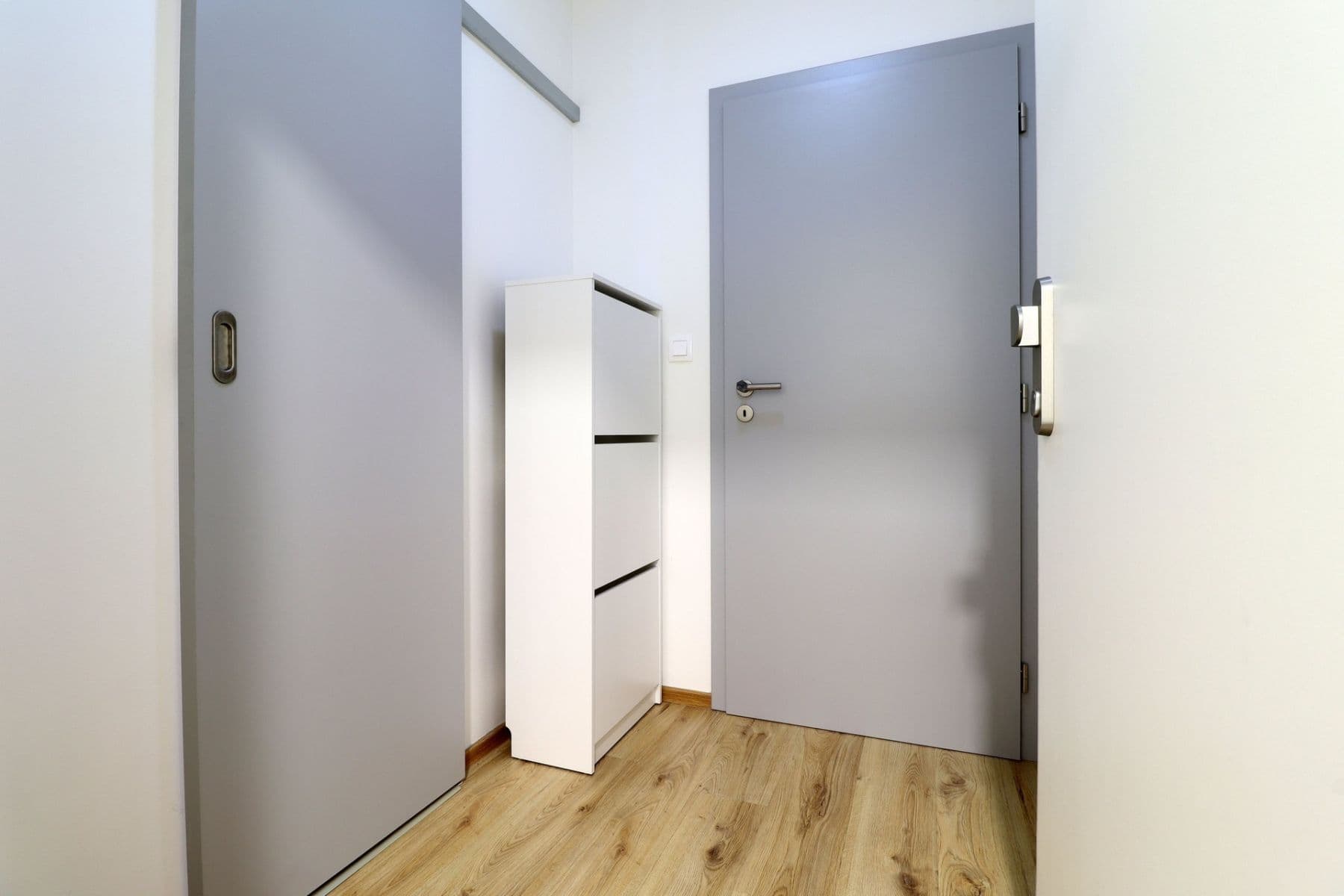 Prenájom bytu 2-izbový 40 m², Velvarská, Horoměřice, Středočeský kraj Prenájom bytu 2-izbový 40 m², Velvarská, Horoměřice, Středočeský kraj