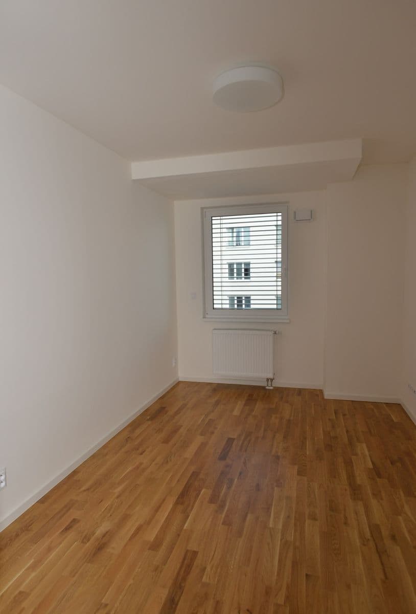 Prenájom bytu 3-izbový 76 m², Práčská, Praha, Praha Prenájom bytu 3-izbový 76 m², Práčská, Praha, Praha