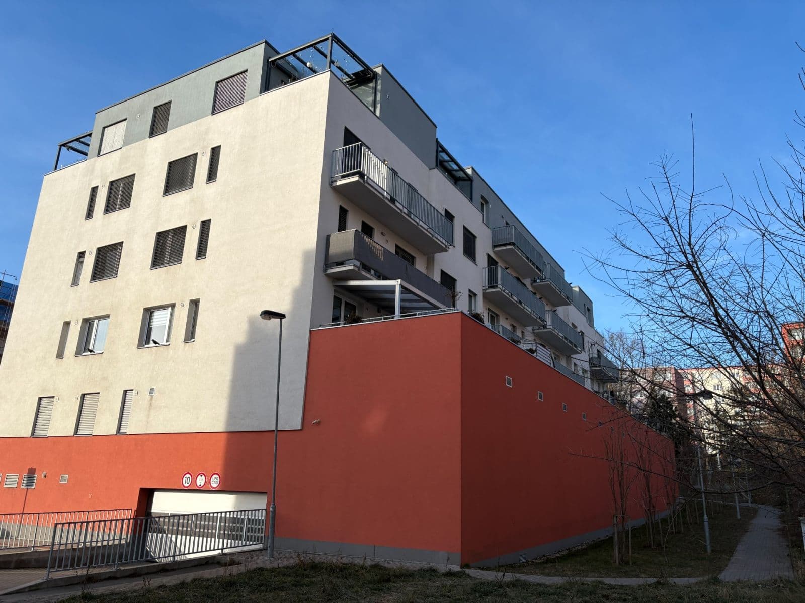 Prenájom bytu 3-izbový 76 m², Práčská, Praha, Praha Prenájom bytu 3-izbový 76 m², Práčská, Praha, Praha