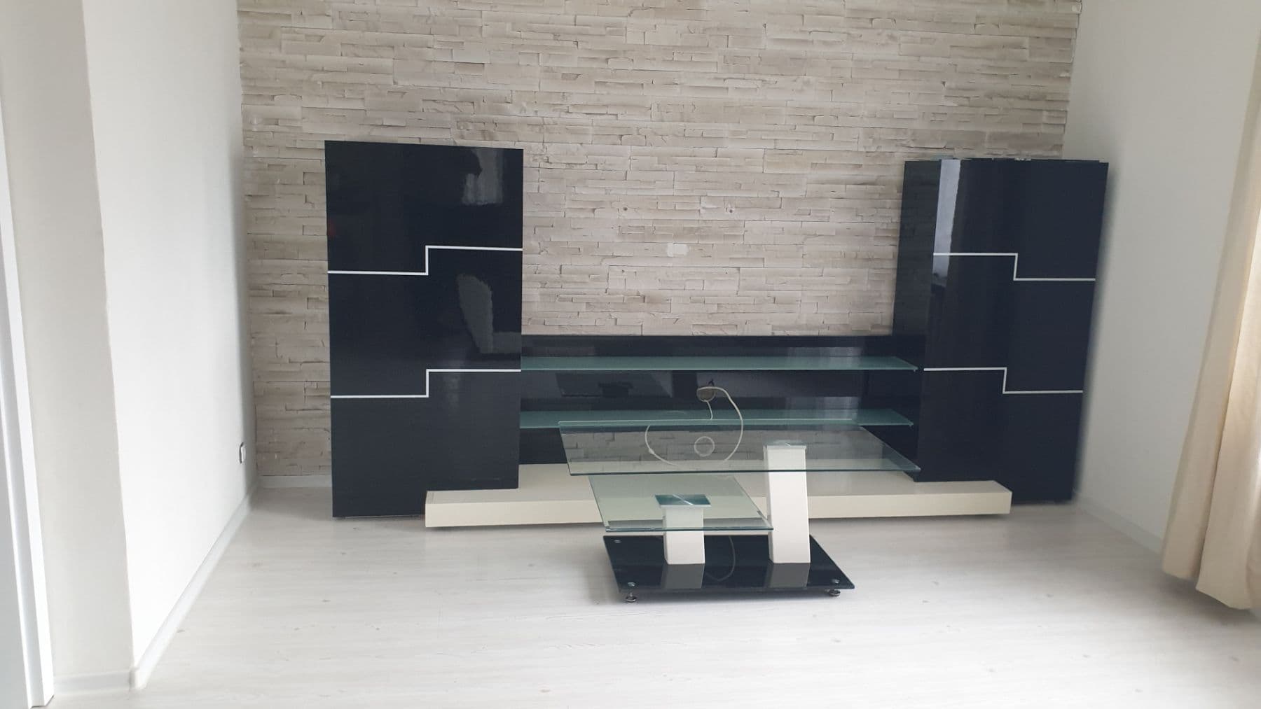 Prenájom bytu 1-izbový 30 m², Václavická, Praha, Praha Prenájom bytu 1-izbový 30 m², Václavická, Praha, Praha