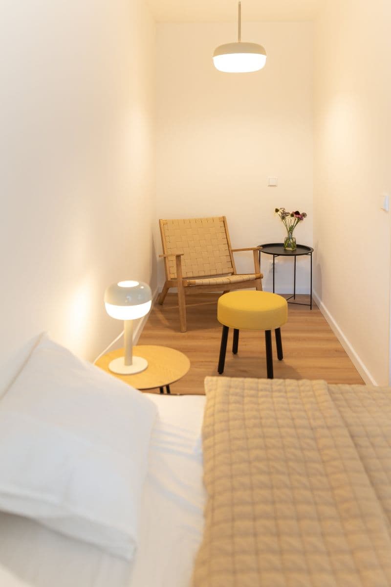 Prenájom bytu 30 m², Nad Lávkou, Praha, Praha Prenájom bytu 30 m², Nad Lávkou, Praha, Praha