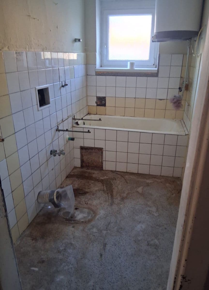 Predaj bytu 2-izbový 48 m², Lhotecká, Mníšek pod Brdy, Středočeský kraj Predaj bytu 2-izbový 48 m², Lhotecká, Mníšek pod Brdy, Středočeský kraj