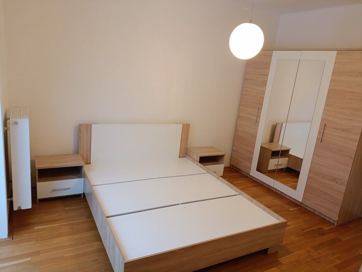 Prenájom bytu 2-izbový 43 m², U Kněžské louky, Praha, Praha Prenájom bytu 2-izbový 43 m², U Kněžské louky, Praha, Praha