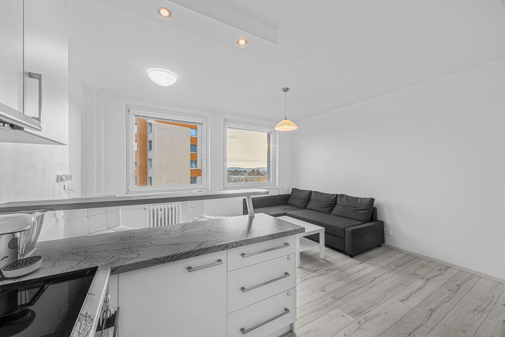 Prenájom bytu 2-izbový 44 m², Urbánkova, Praha, Praha Prenájom bytu 2-izbový 44 m², Urbánkova, Praha, Praha