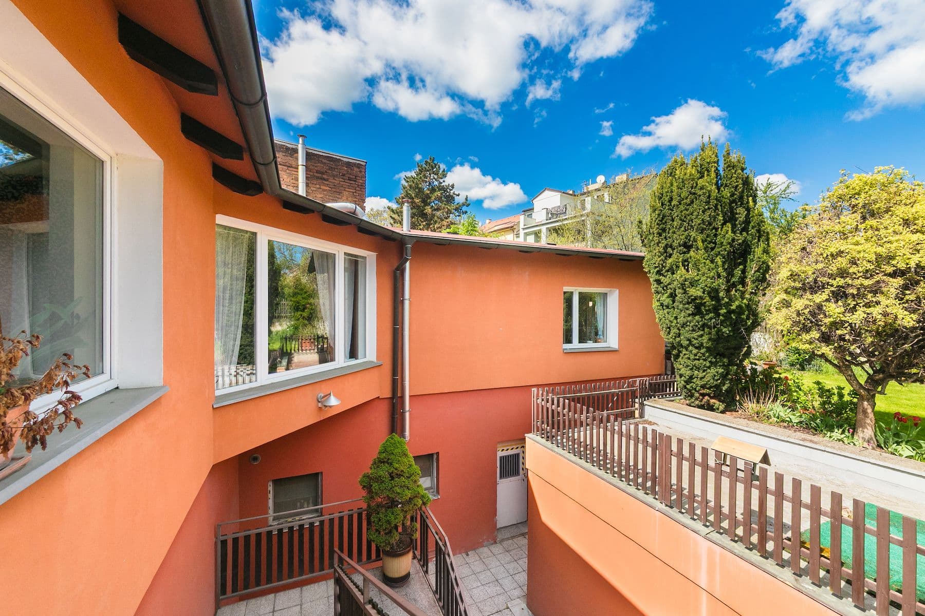 Predaj domu 247 m², pozemek 478 m², Zenklova, Praha, Praha Predaj domu 247 m², pozemek 478 m², Zenklova, Praha, Praha
