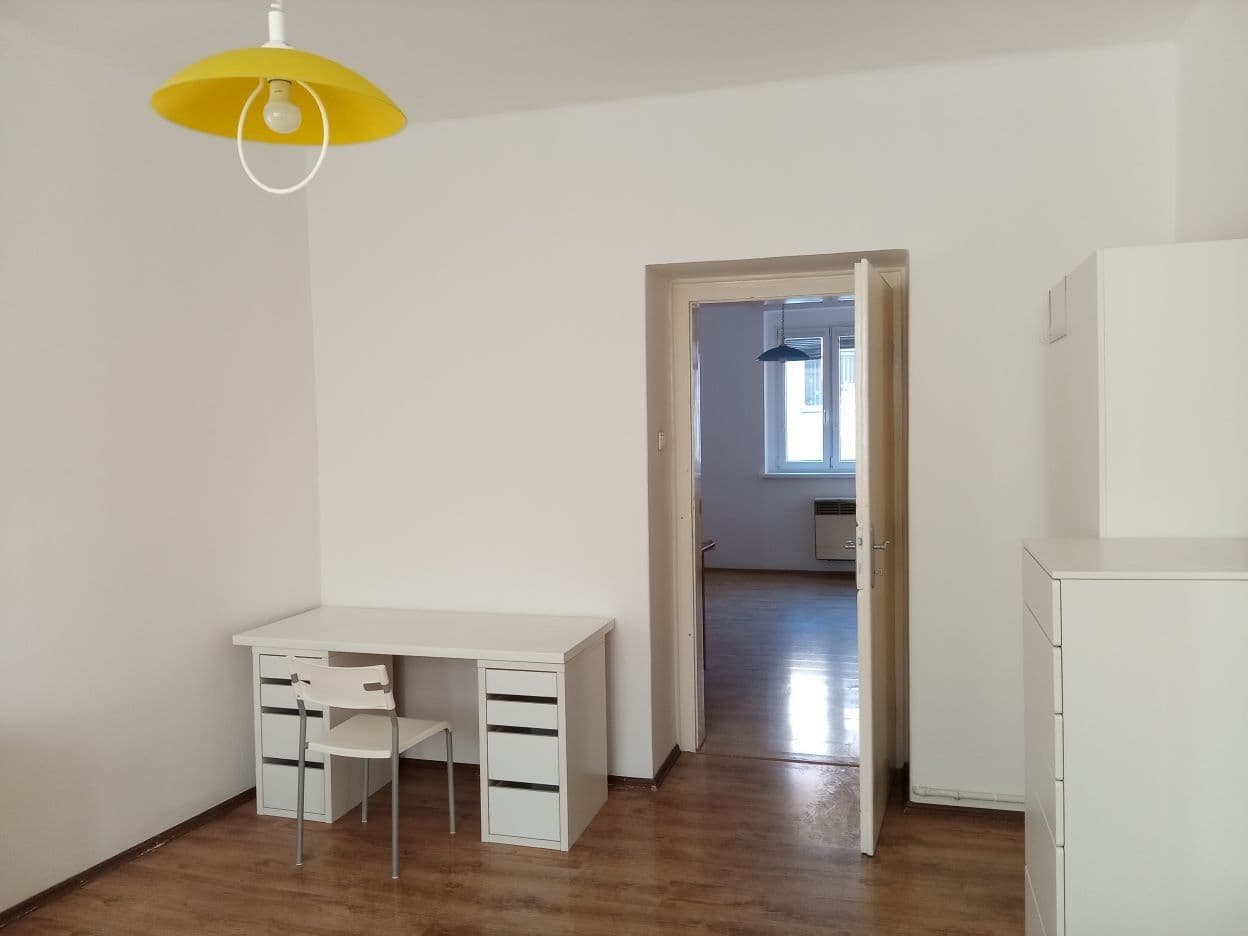 Prenájom bytu 1-izbový 42 m², Ke Strašnické, Praha, Praha Prenájom bytu 1-izbový 42 m², Ke Strašnické, Praha, Praha