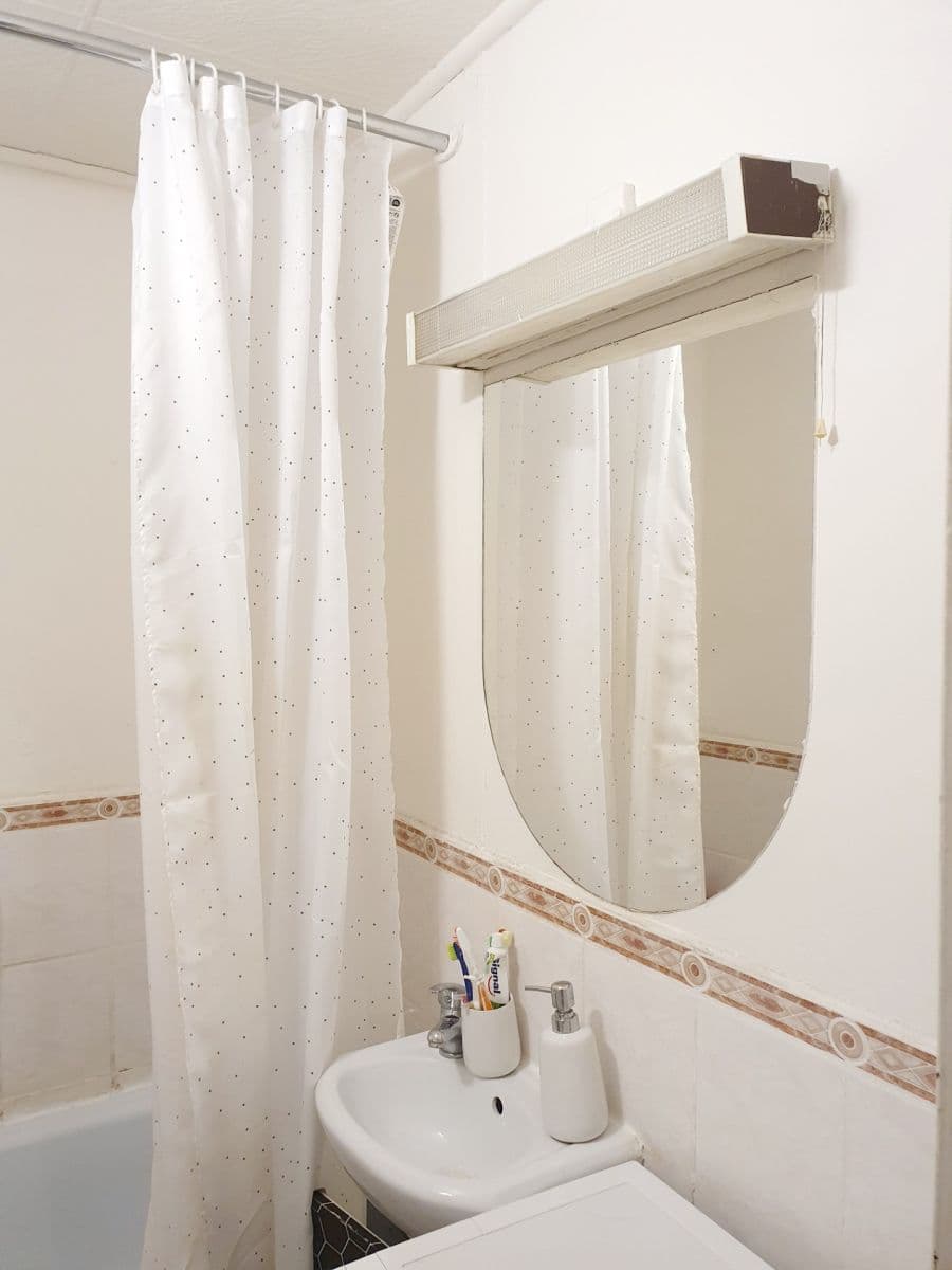 Predaj bytu 1-izbový 49 m², 28. října, Ostrava, Moravskoslezský kraj Predaj bytu 1-izbový 49 m², 28. října, Ostrava, Moravskoslezský kraj