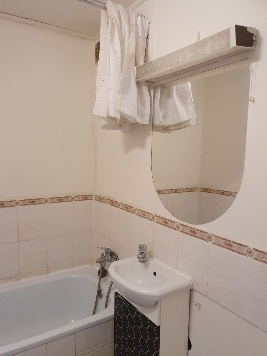 Predaj bytu 1-izbový 49 m², 28. října, Ostrava, Moravskoslezský kraj Predaj bytu 1-izbový 49 m², 28. října, Ostrava, Moravskoslezský kraj