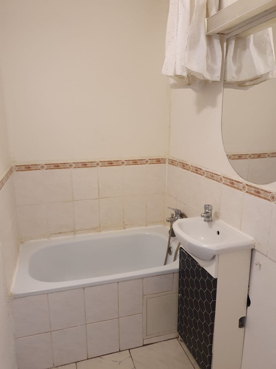 Predaj bytu 1-izbový 49 m², 28. října, Ostrava, Moravskoslezský kraj Predaj bytu 1-izbový 49 m², 28. října, Ostrava, Moravskoslezský kraj