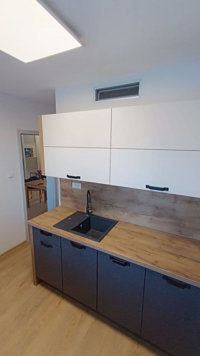 Predaj bytu 3-izbový 75 m², Počernická, Praha, Praha Predaj bytu 3-izbový 75 m², Počernická, Praha, Praha