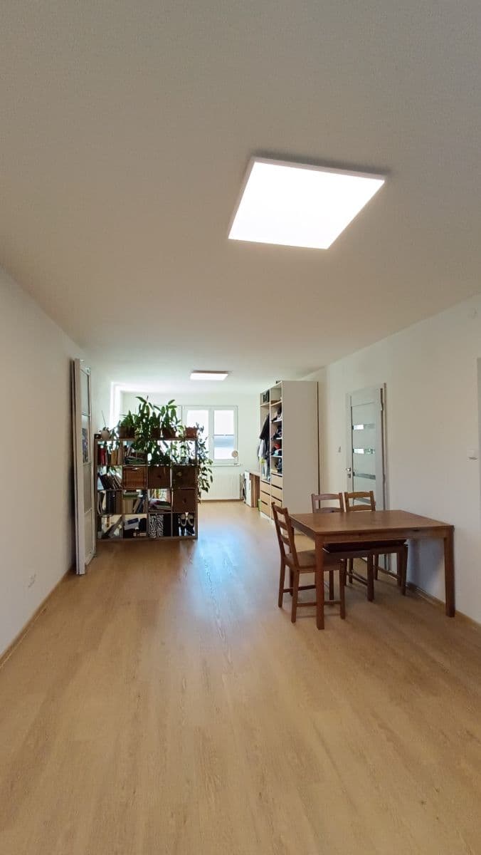 Predaj bytu 3-izbový 75 m², Počernická, Praha, Praha Predaj bytu 3-izbový 75 m², Počernická, Praha, Praha
