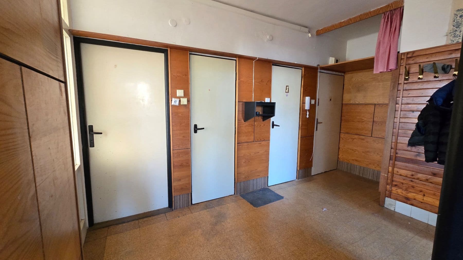 Predaj bytu 3-izbový 73 m², Štefcova, Hradec Králové, Královéhradecký kraj Predaj bytu 3-izbový 73 m², Štefcova, Hradec Králové, Královéhradecký kraj