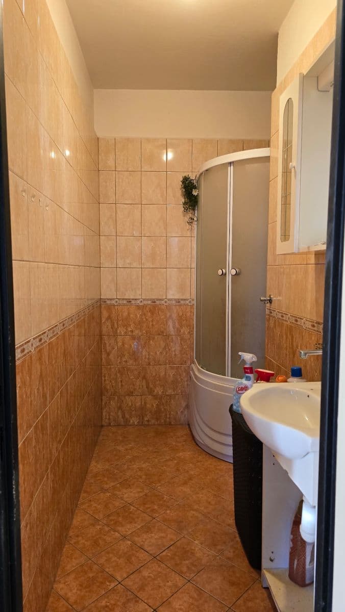 Predaj bytu 3-izbový 73 m², Štefcova, Hradec Králové, Královéhradecký kraj Predaj bytu 3-izbový 73 m², Štefcova, Hradec Králové, Královéhradecký kraj